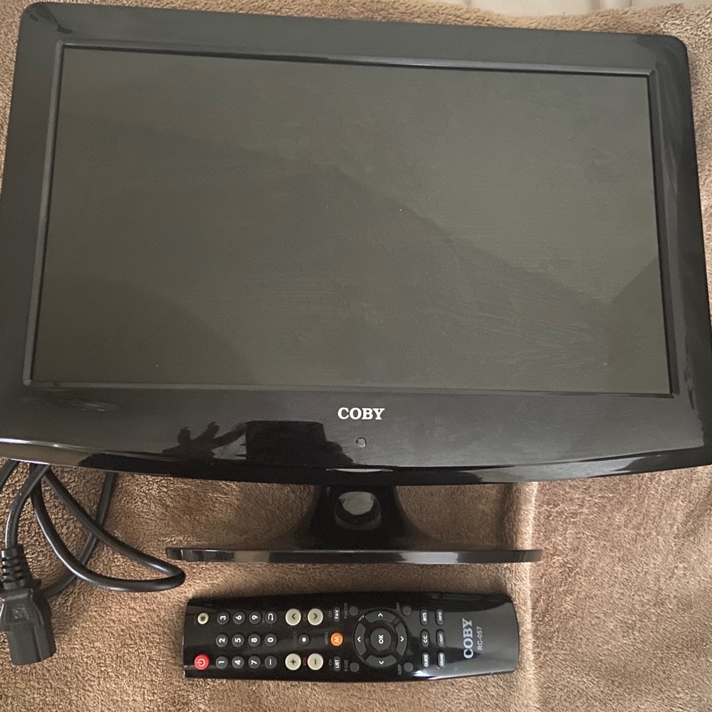 Dorm Room 15” TV